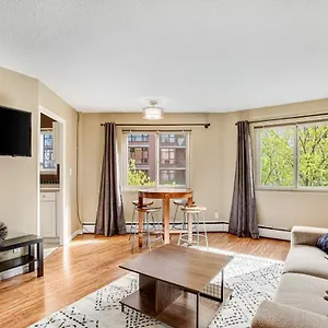 https://central-respite.seattlehotelsites.com