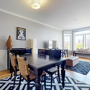 https://cityscape-dreams.seattlehotelsites.com